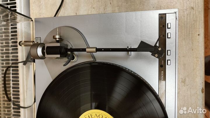 Проигрыватель ария 102