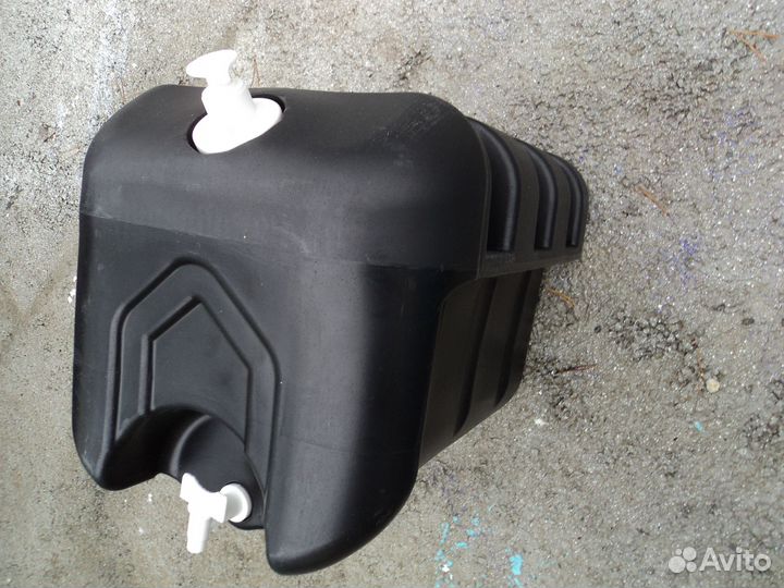 Инструментальный ящик daken