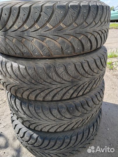 Sava Eskimo Stud 185/65 R15 88T