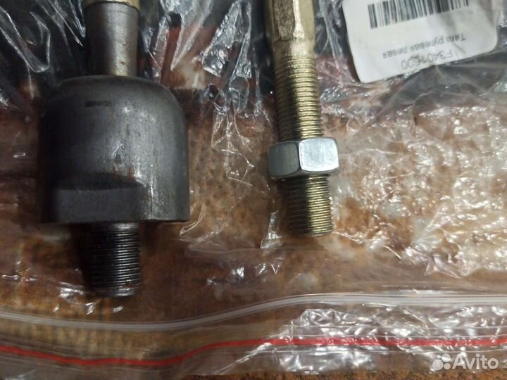 Тяга рулевой рейки