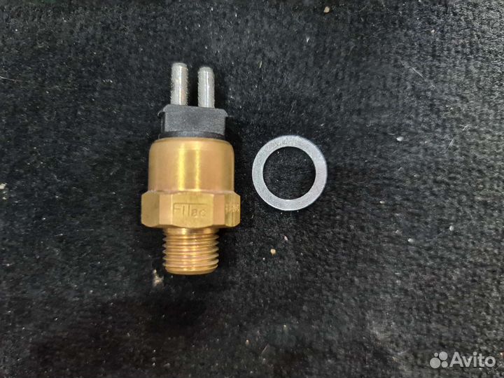 Датчик включения вентилятора охлаждения Mercedes