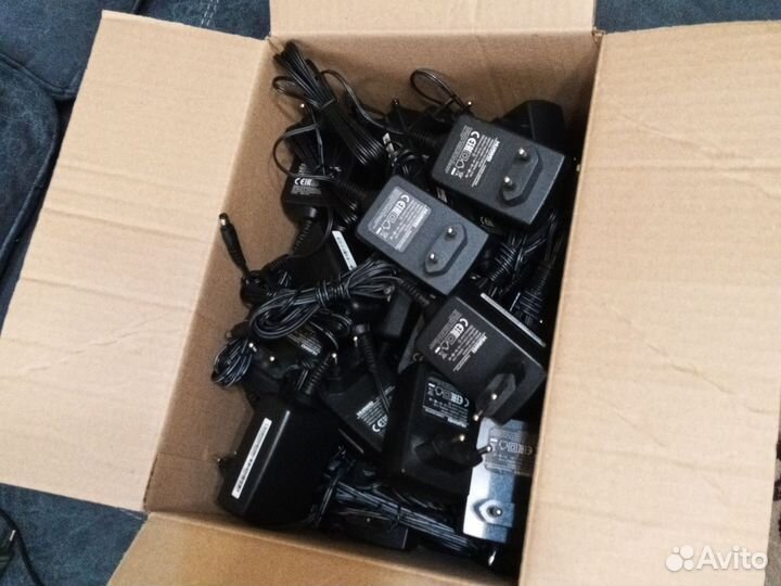 Блок питания 12v 1,5a -Huawei (50шт)