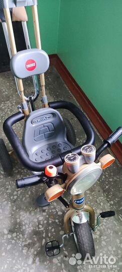 Трехколесный велосипед коляска