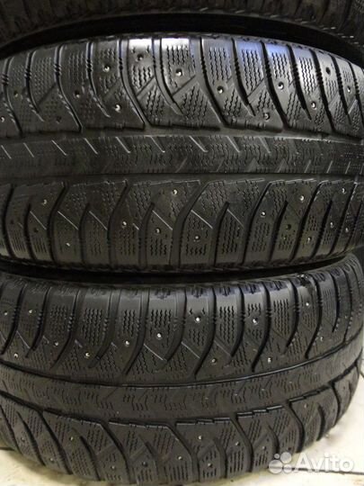 Bridgestone Ice Cruiser 7000 235/55 R17