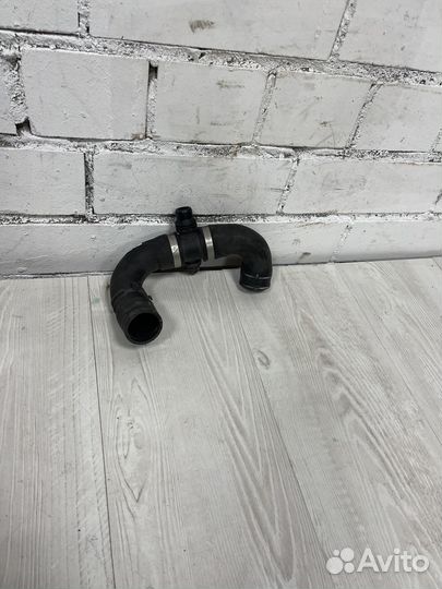 Патрубок радиатора Bmw F10