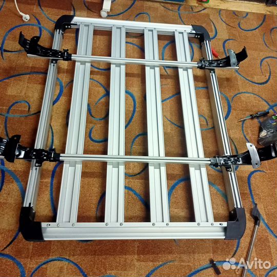 Багажник на гладкую крышу