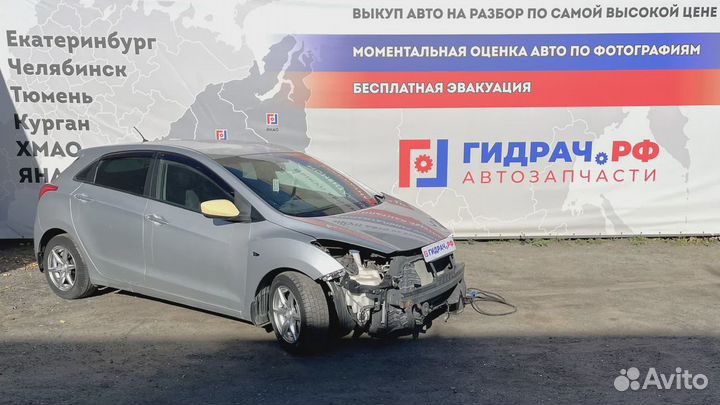 Фонарь подсветки номера левый Hyundai i30 (GD) 925011H500