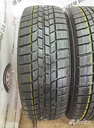 Goodyear Ice Navi 6 215/60 R17 97H