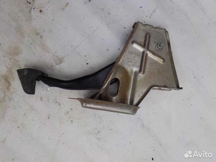 Педаль тормоза skoda octavia A5