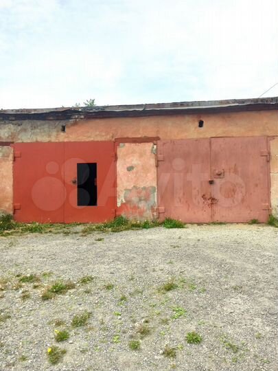 Гараж, > 30 м²