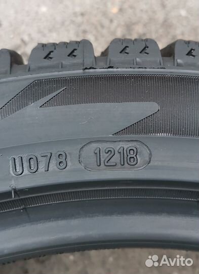 Pirelli Winter Ice Zero 225/45 R18 и 245/40 R18