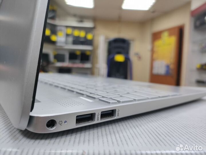 Ноутбук HP 15s-fq0012ua (15)