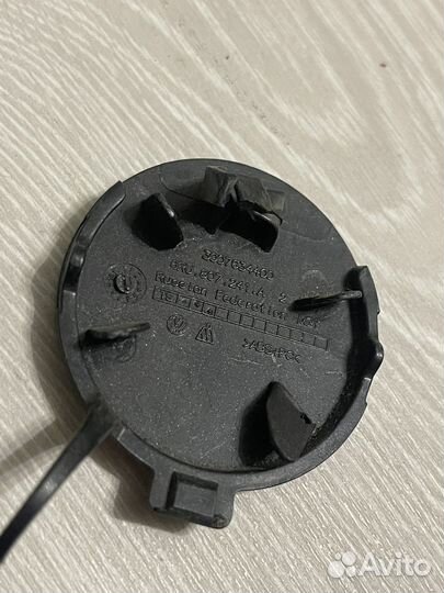 Заглушка буксировочного крюка Volkswagen Polo 5