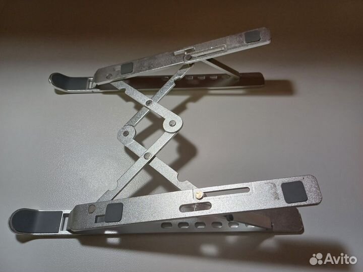 Подставка для ноутбука алюминиевая