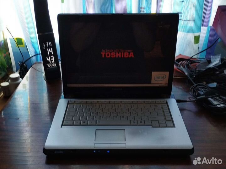 Ноутбук Toshiba Satellite A200-1M4