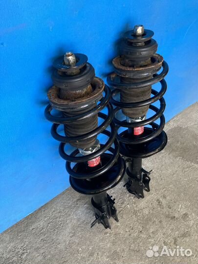 Сойки передние KYB Chevrolet Aveo T250 Разбор