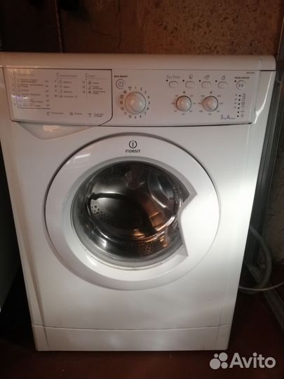 Стиральная машина indesit