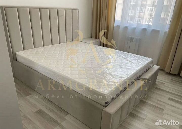 Дизайнерская кровать