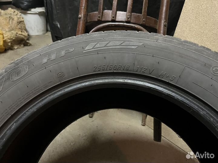 Maxxis Bravo HP-M3 255/60 R18