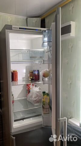 Холодильник Siemens KG39EAL20R