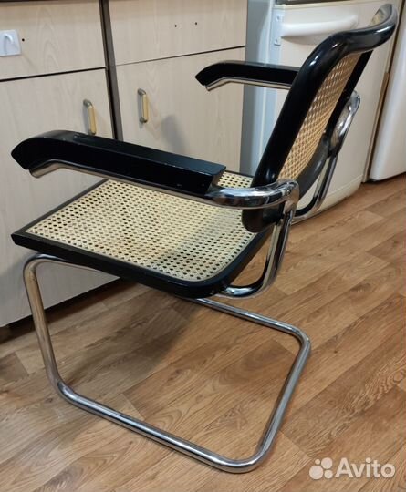 Винтажное кресло Cesca B64