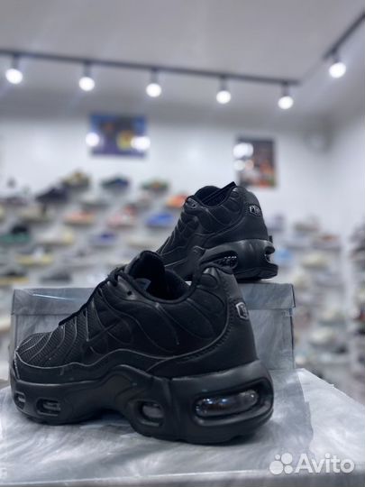 Кроссовки Nike Air Max Tn Plus