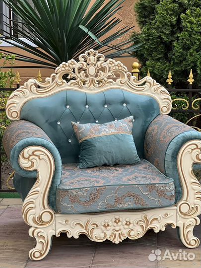 Диван раскладной и кресла