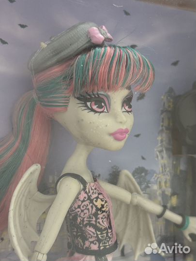 Кукла монстер хай в коробке