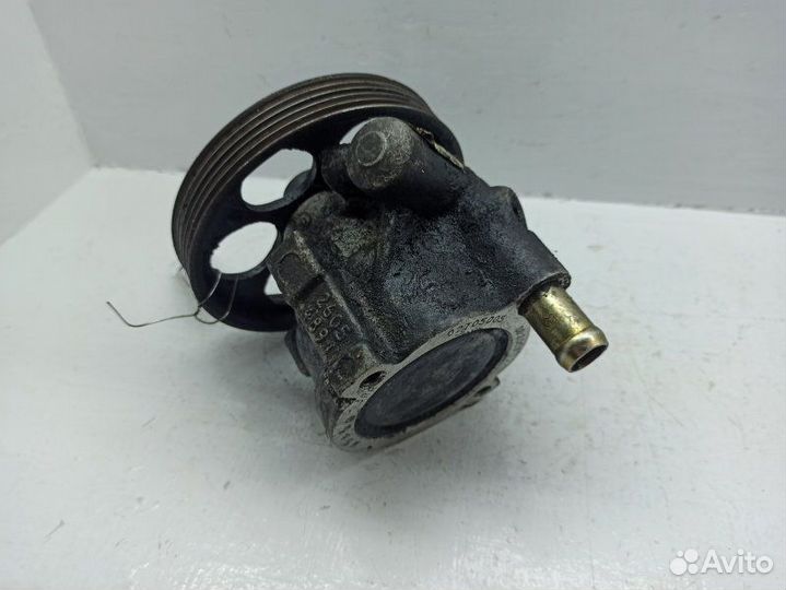 Насос гидроусилителя руля, Renault Trafic (c 2001)