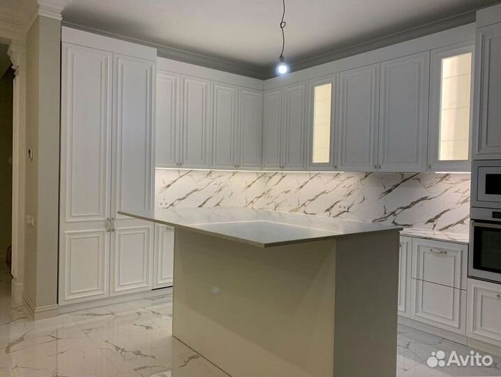 Кухня с островом на заказ