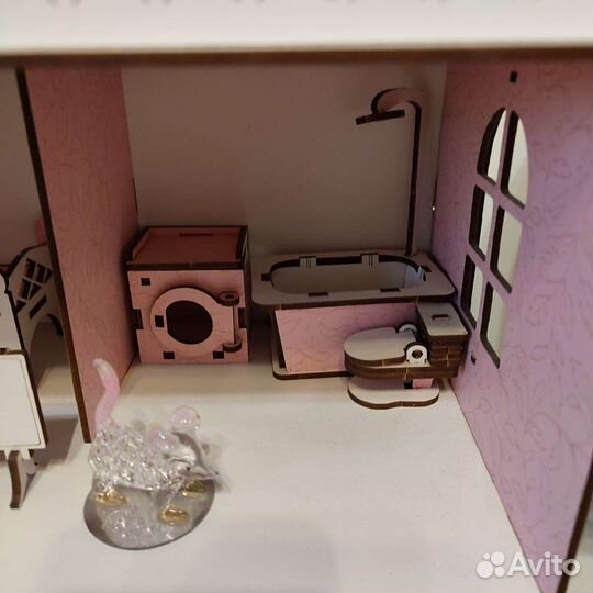 Домик кукольный