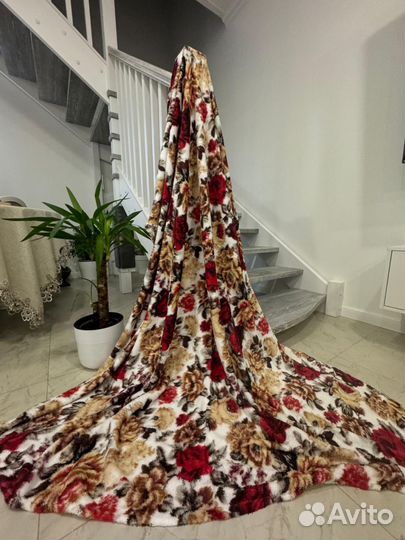 Пледы, покрывала флисовые, размер 180 на 200