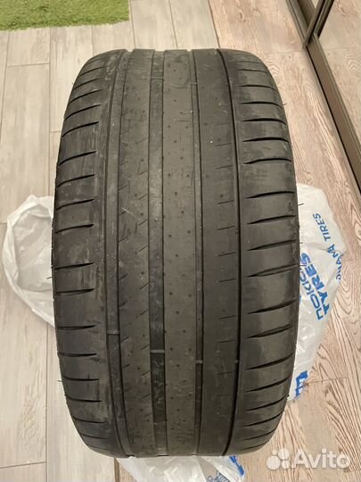 Michelin Pilot Sport 4 255/40 R18