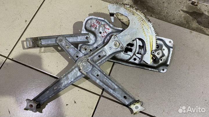 Стеклоподъемники задние мех BMW 5 series E34