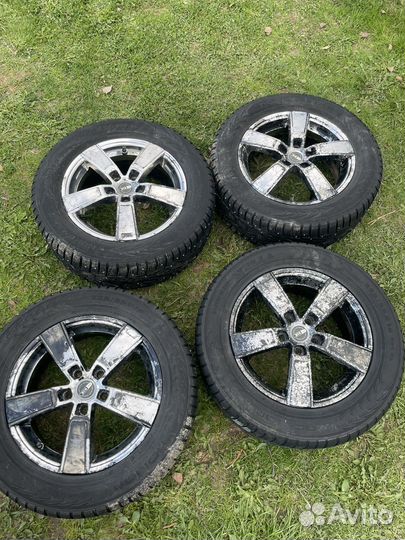 Nokian Tyres Hakkapeliitta 7 225/55 R16 99T
