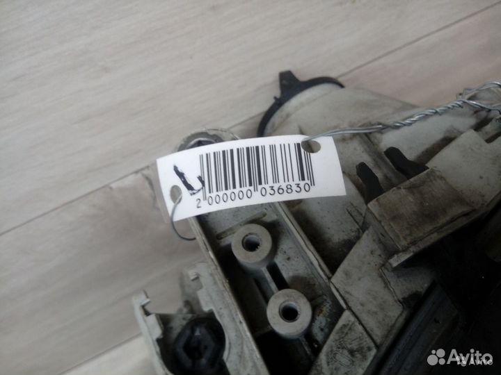 Фара передняя левая Mercedes w203