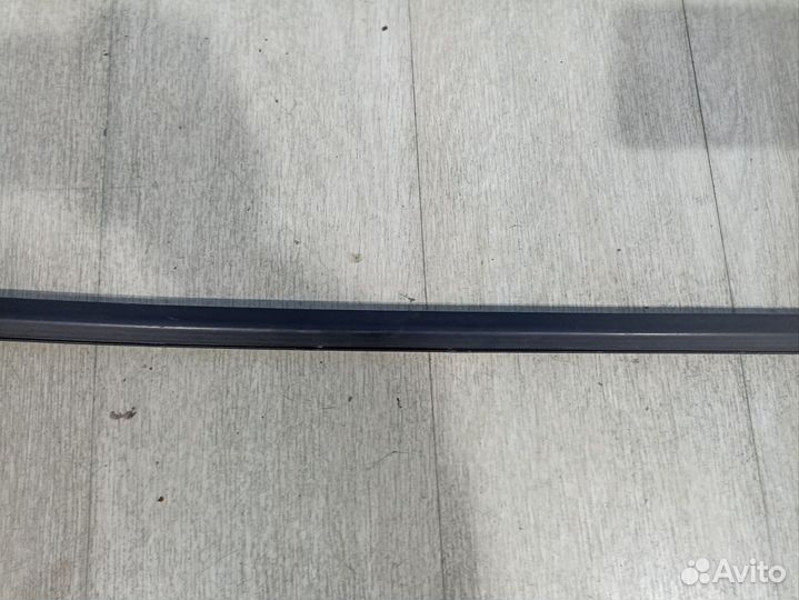 Бархотка двери передняя правая Octavia A7