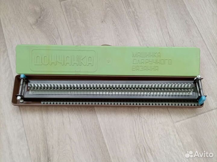 Машинка для ручного вязания