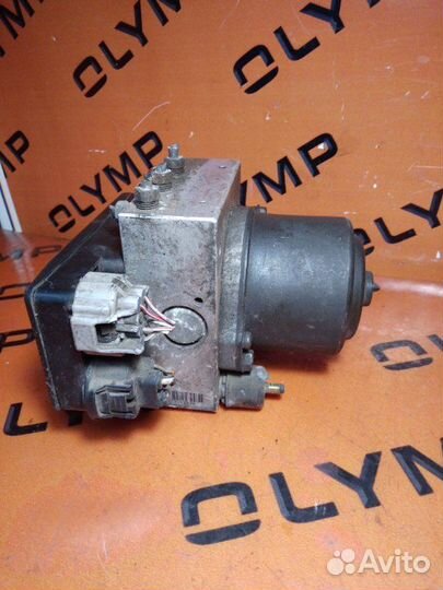 Блок abs Toyota Land Cruiser Prado KZJ95 1KZ-TE