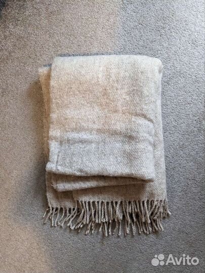 Плед из шерсти H&M Home