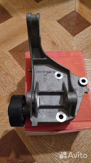 Кронштейн генератора Ваз