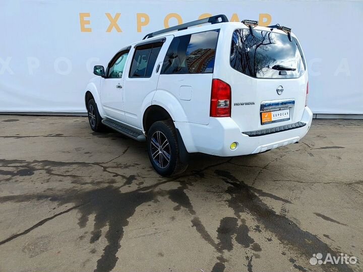 Nissan Pathfinder 2.5 AT, 2013, 330 000 км