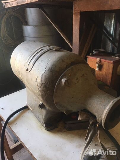 Мясорубка промышленная,электродвигатель