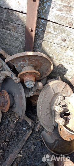 Цапфа со ступицей ваз 2101