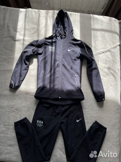 Спортивный костюм