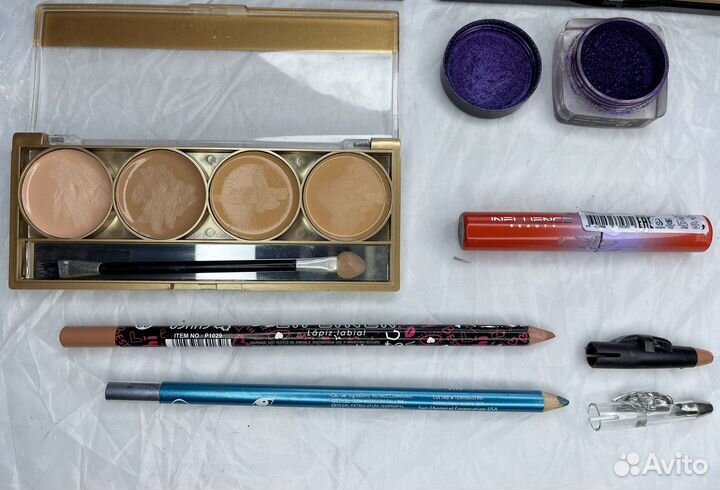 Косметика декоративная пакетом