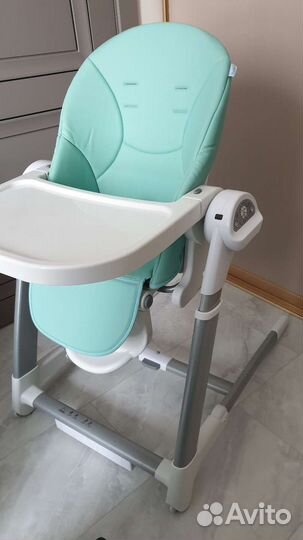 Стульчик для кормления с электрокачелей