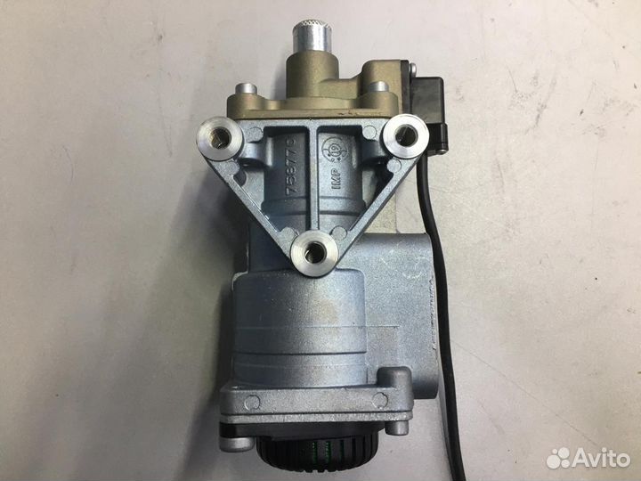 Главный тормозной цилиндр Ивеко Траккер Стралис