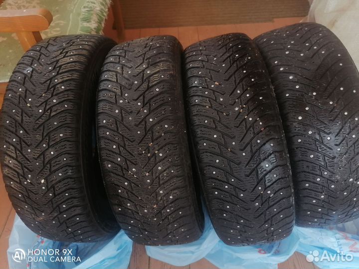 Nokian Tyres Hakkapeliitta 8 205/60 R16 95