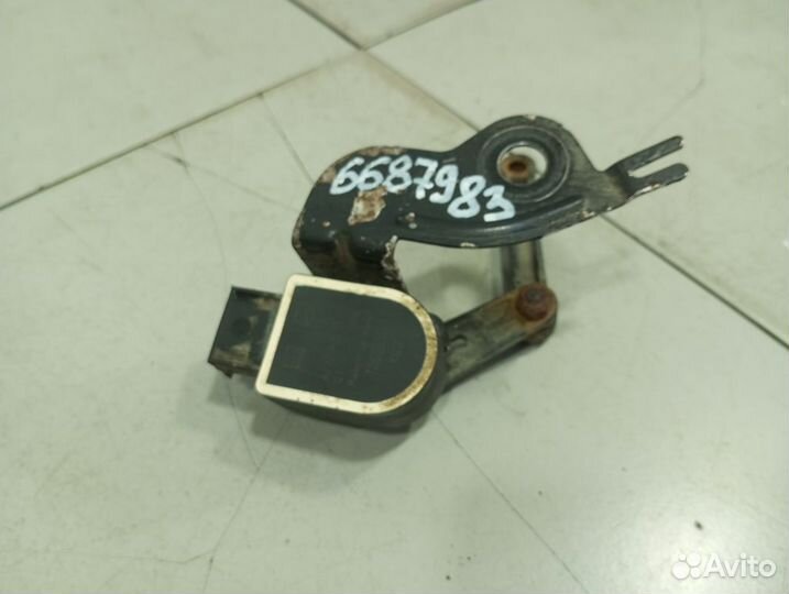 Датчик уровня подвески Mercedes W205 C